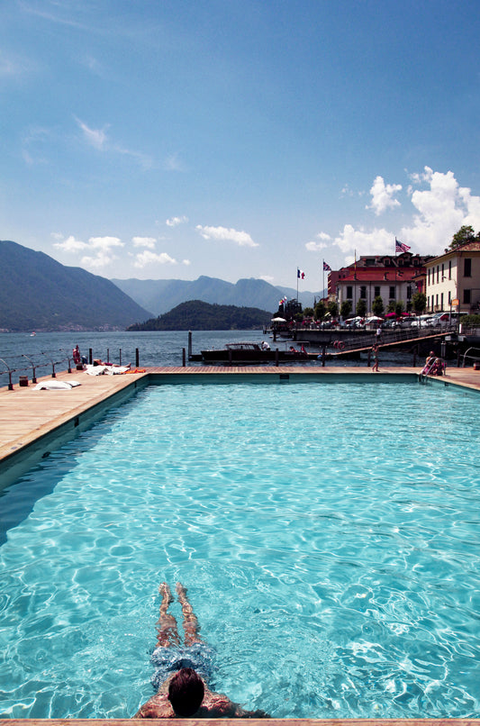 1.20 Italy, Lake Como; Grand Hotel Tremezzo; Poolside