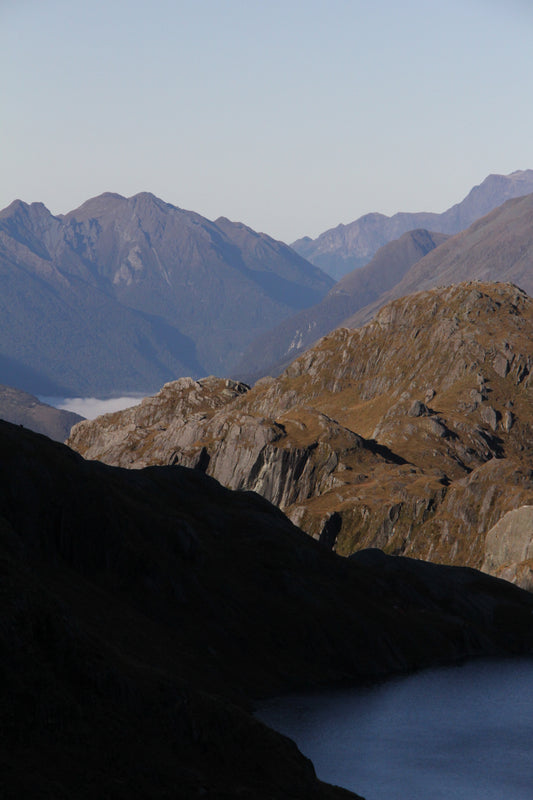 5.5 NZ, Valley Of the Trolls; Layers